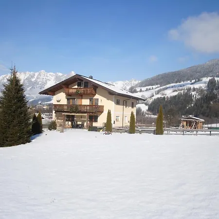 Familien-Bauernhof Neumoar Apartment Sankt Johann im Pongau Exterior photo
